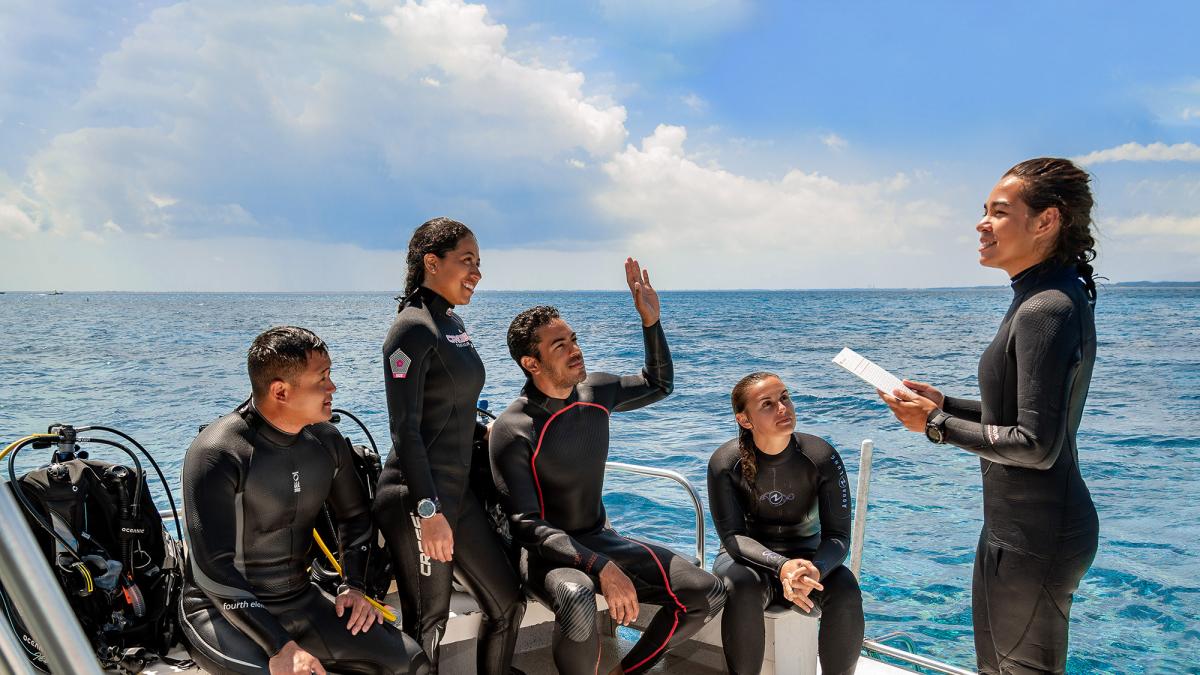 IntroDM_hero (1).jpg Intro to Divemaster